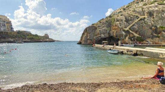 Getaway Suites Apartment Xlendi Ngoại thất bức ảnh