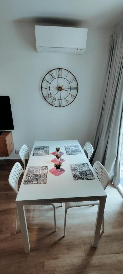 Getaway Suites Apartment Xlendi Ngoại thất bức ảnh