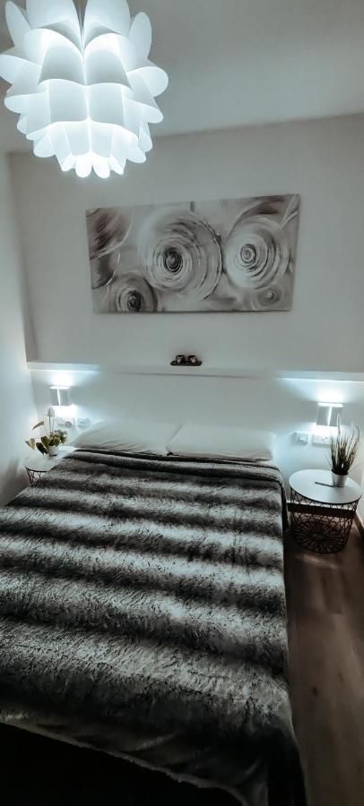 Getaway Suites Apartment Xlendi Ngoại thất bức ảnh